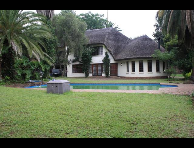 5 BEDROOM HOUSE FOR SALE IN BUCCLEUCH